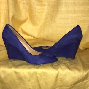 Suede blue wedge heel